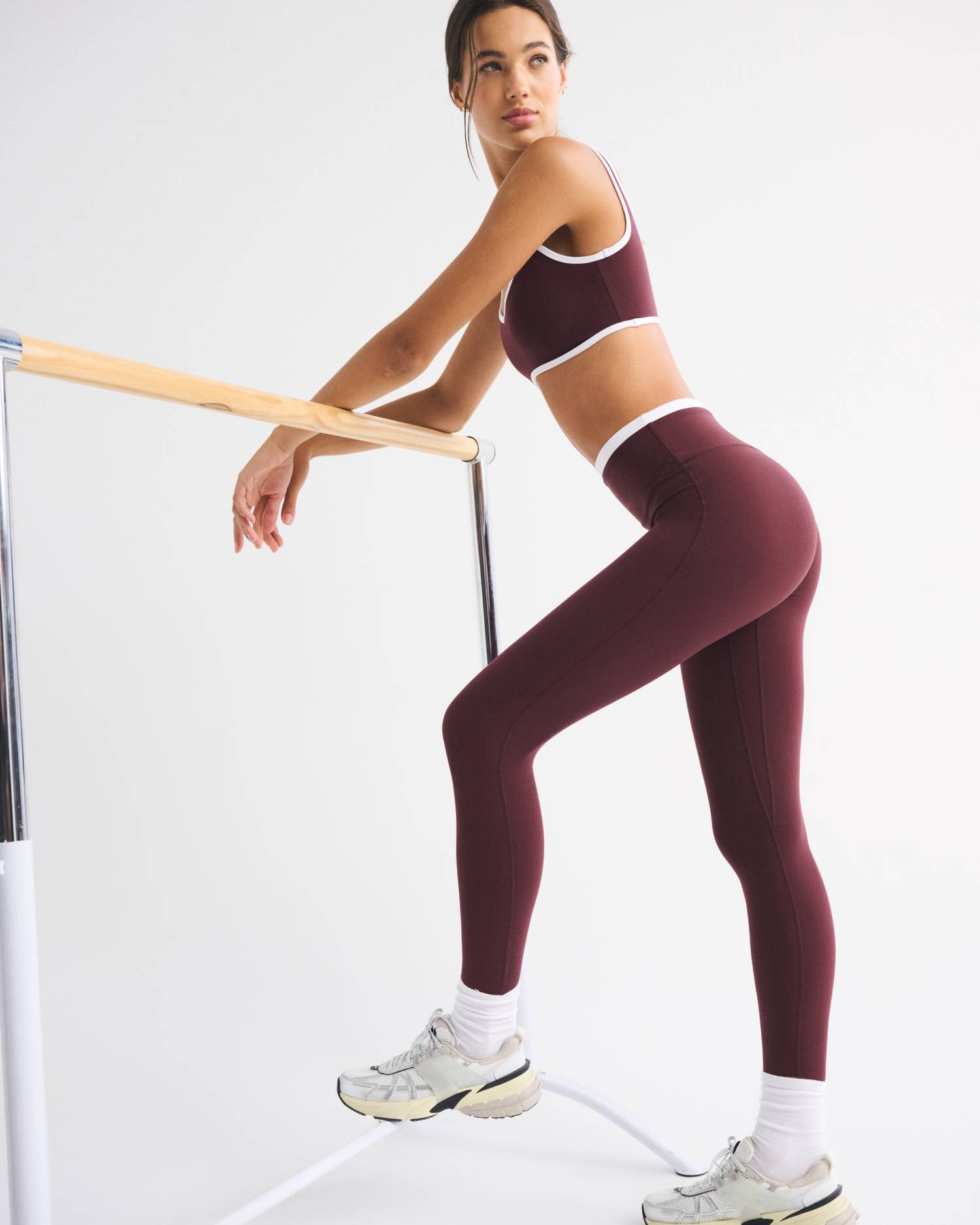 0100-ABE119513000W00M-1