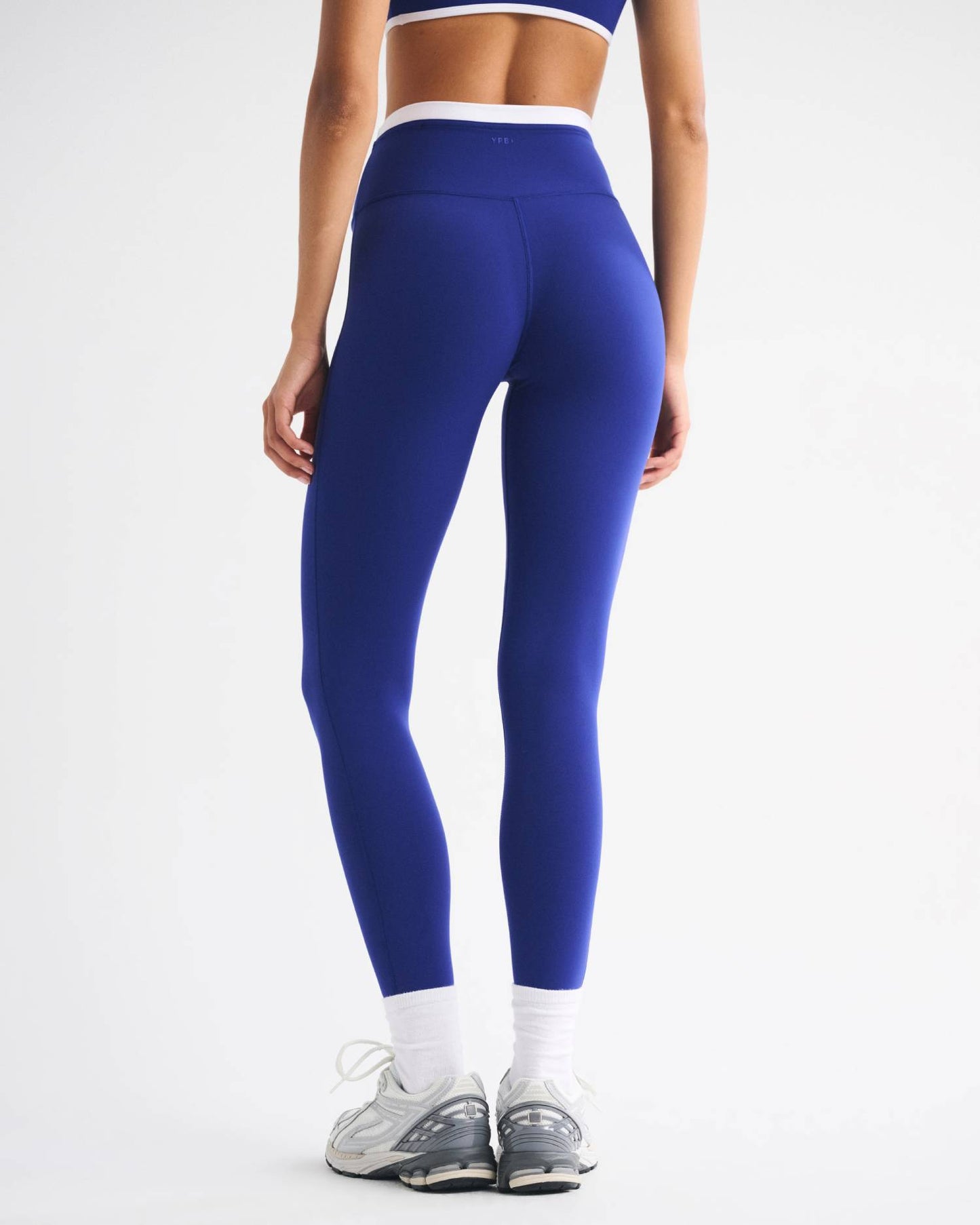 0100-ABE119513912W0XS