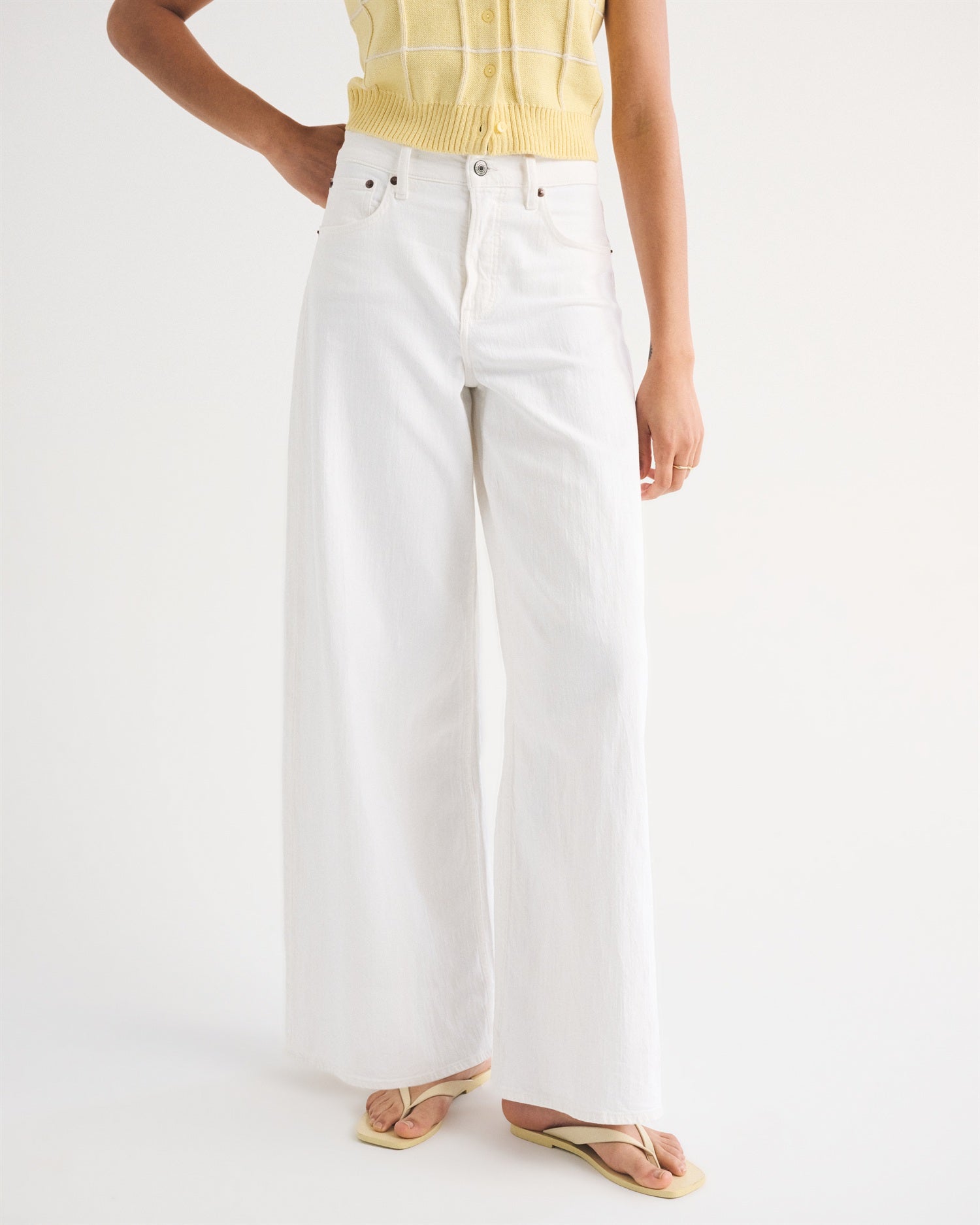 0100-ABE155746700W024-2