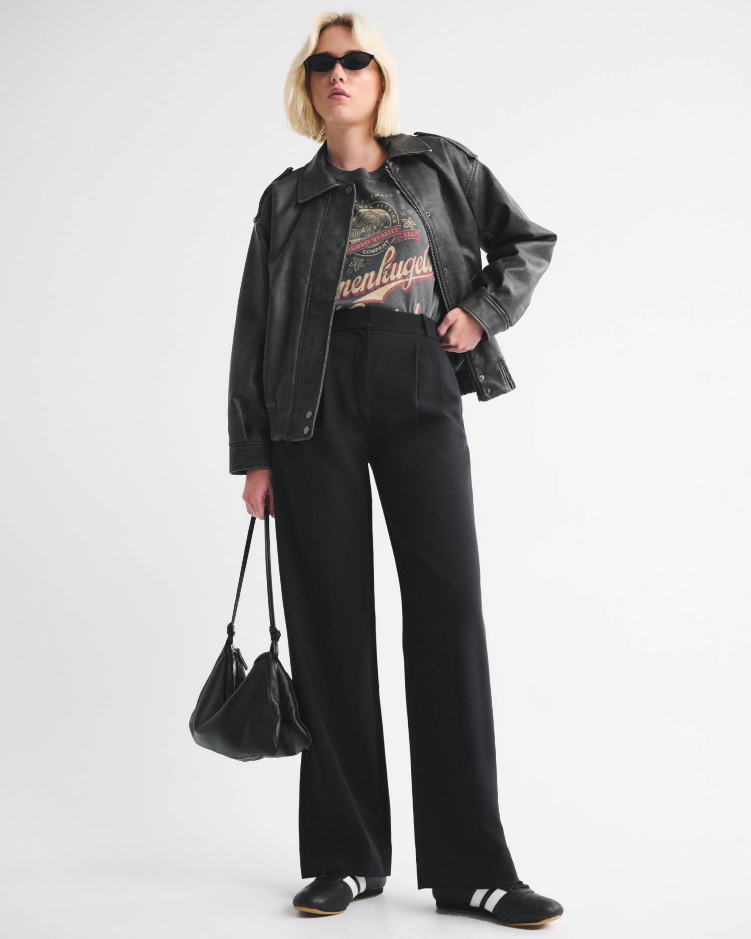 0100-ABE156242200528S