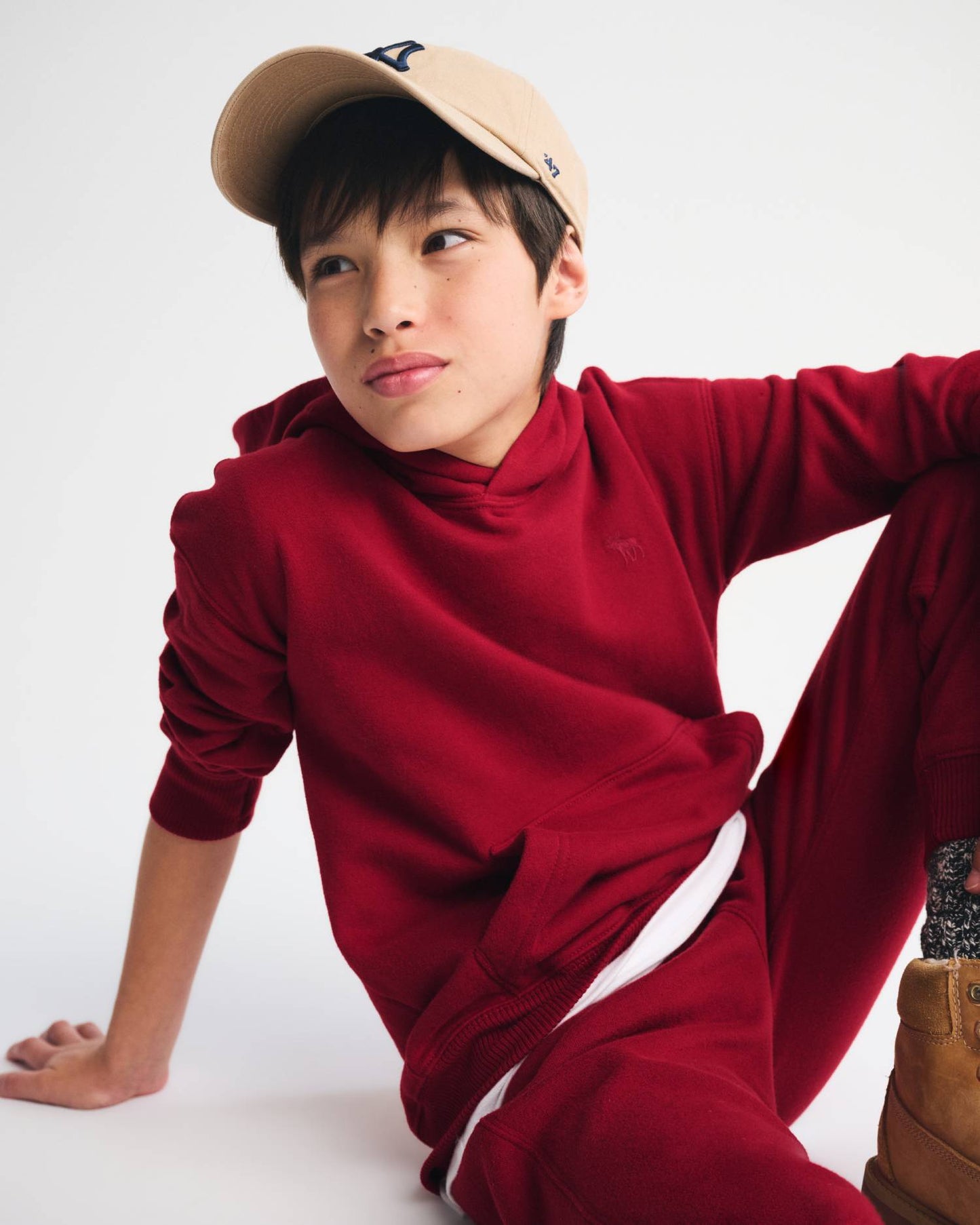 0100-ABK222518300RD16