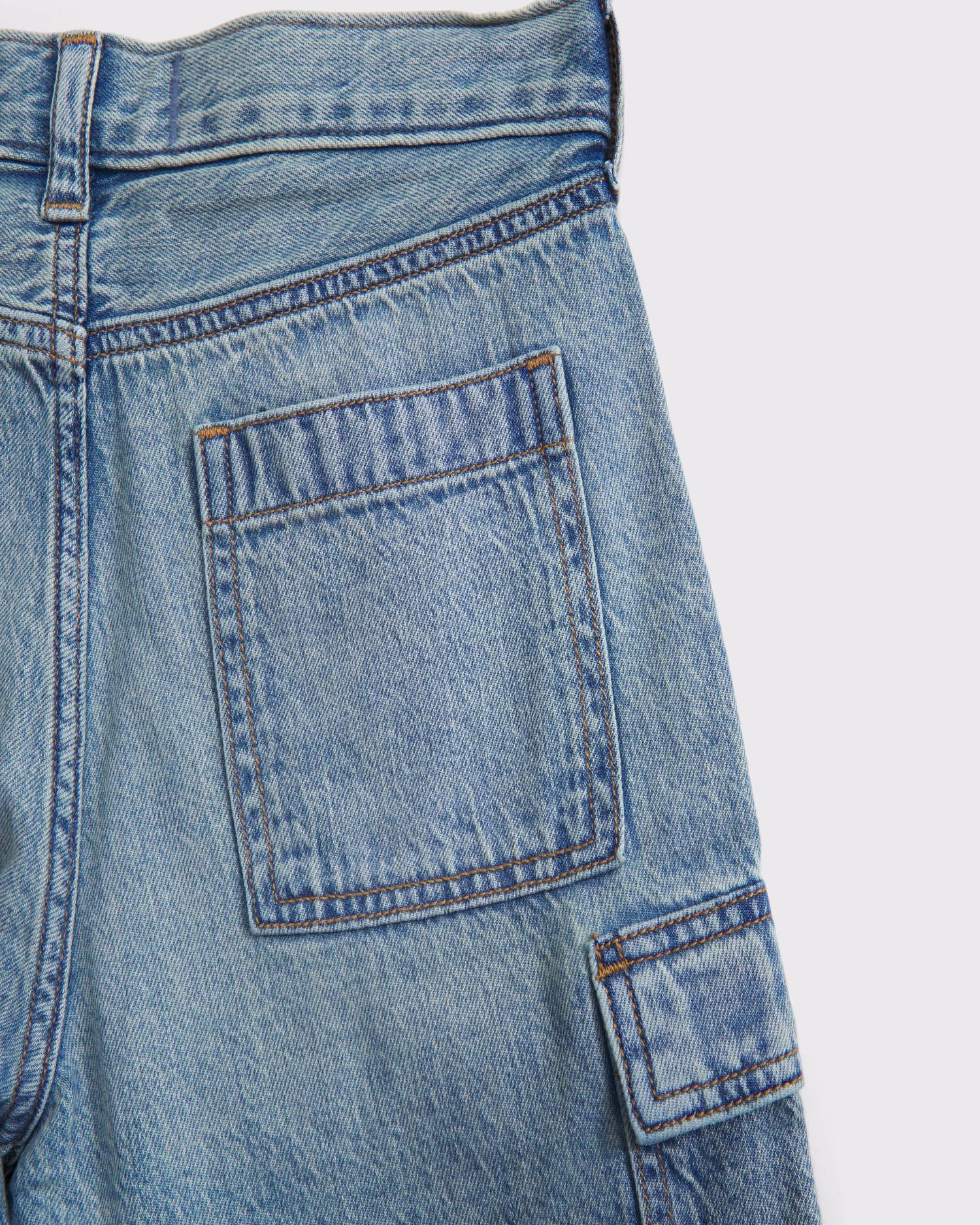 0100-ABK2285132LLU156