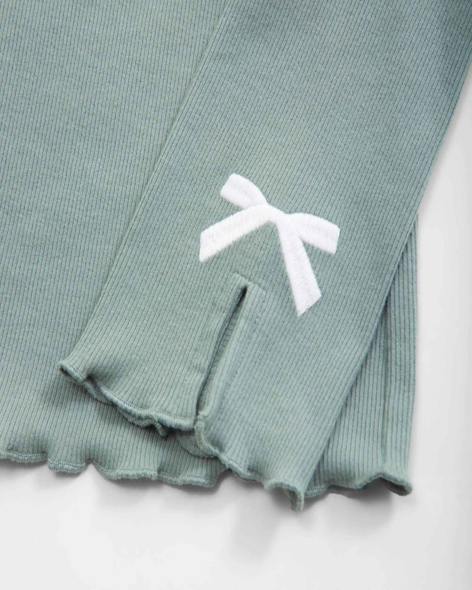 0100-ABK2395073NNO910